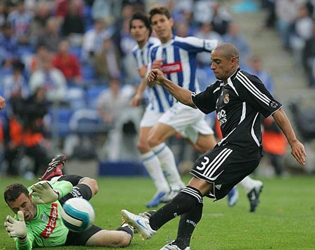 Roberto Carlos, một huyền thoại - 11 Roberto Carlos, một huyền thoại - 11