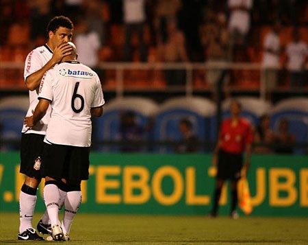 Roberto Carlos, một huyền thoại - 14 Roberto Carlos, một huyền thoại - 14