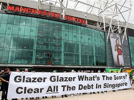 Chủ tịch Bayern Munich chỉ trích ông chủ của MU  - 1