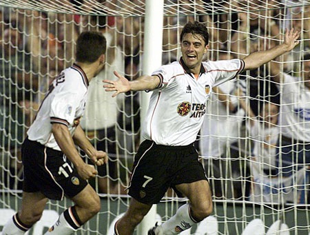 Valencia, cơn ác mộng của Barcelona - 5 Valencia, cơn ác mộng của Barcelona - 5