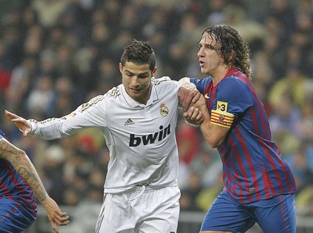 Carles Puyol: Điểm tựa vững chắc cho “gã khổng lồ xứ Catalan” - 2 Carles Puyol: Điểm tựa vững chắc cho “gã khổng lồ xứ Catalan” - 2
