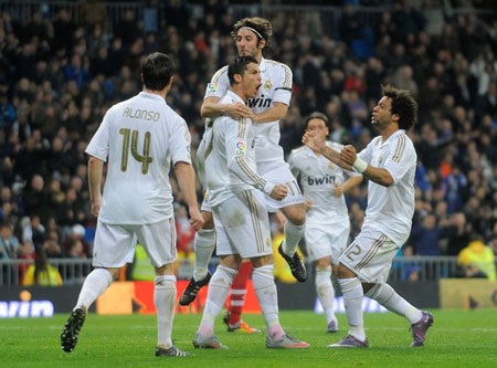 Real Madrid: Ông Vua châu Âu giai đoạn lượt đi - 1 Real Madrid: Ông Vua châu Âu giai đoạn lượt đi - 1