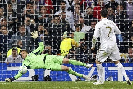 Real Madrid: Trở lại La Liga với giấc mơ 100 điểm