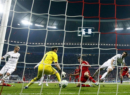 Nhìn lại 90 phút Real Madrid hứng chịu sức ép tại Allianz Arena - 19 Nhìn lại 90 phút Real Madrid hứng chịu sức ép tại Allianz Arena