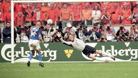 Khi những loạt luân lưu không phải của người Đức - 9 Khi những loạt luân lưu không phải của người Đức