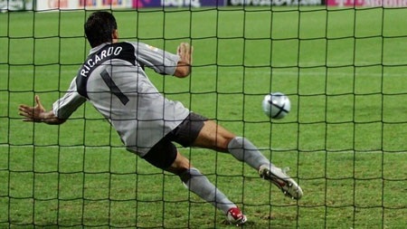 Khi những loạt luân lưu không phải của người Đức - 10 Khi những loạt luân lưu không phải của người Đức