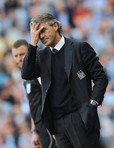 Nhìn lại những phút nghẹt thở của Ngày phán quyết Premier League