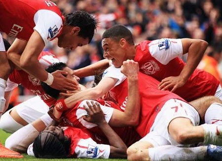 Arsenal chính thức có được vị trí thứ 3 tại Premier League - 1 Arsenal chính thức có được vị trí thứ 3 tại Premier League