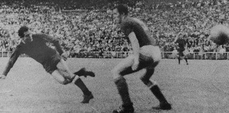 VCK Euro 1964: Bàn thắng lịch sử của Marcelino - 1 VCK Euro 1964: Bàn thắng lịch sử của Marcelino