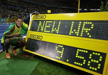 Biếm họa: John Terry và chiếc cúp Champions League