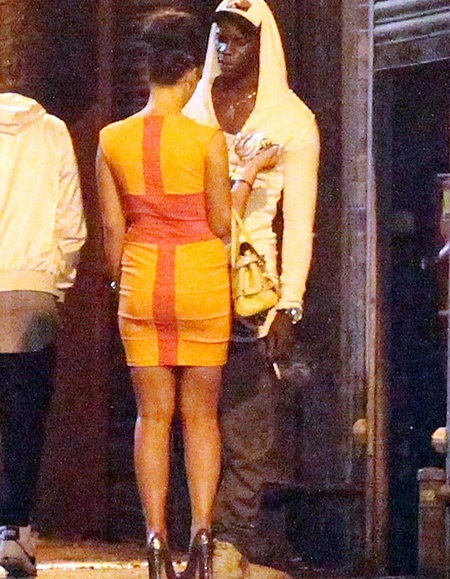Balotelli diện siêu xe đi “tán gái” - 3 Trông Super Mario rất đậm “chất chơi”