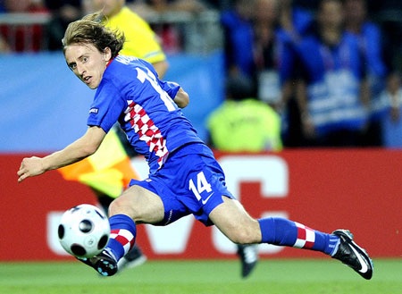 Hồ sơ Luka Modric: Từ cậu bé gày còm đến siêu sao Real Madrid - 1 Euro 2008 chính là bệ phóng trong sự nghiệp Modric