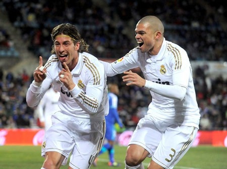 Real Madrid trong nỗi nhớ “cặp đôi hoàn hảo” Pepe-Ramos - 1 Cặp Pepe-Ramos là nỗi khiếp sợ của mọi tiền đạo