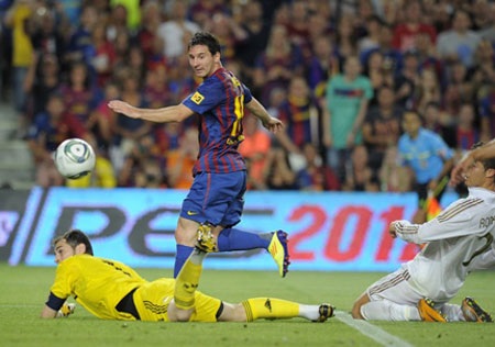 Nhìn lại những trận đấu El Clasico ở Siêu cúp TBN - 2 Messi đã rực sáng để xóa dớp thất bại của Barca trước Real ở siêu cúp Tây Ban Nha