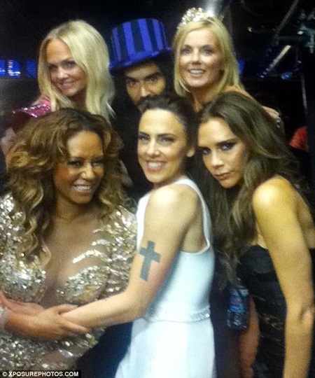 Chồng cũ Katy Perry hẹn hò với "cựu" Spice Girls - 2 Geri Halliwell bắt đầu hẹn hò với Russel Brand sau khi gặp nhau tại Lễ bế mạc Olympic London 2012