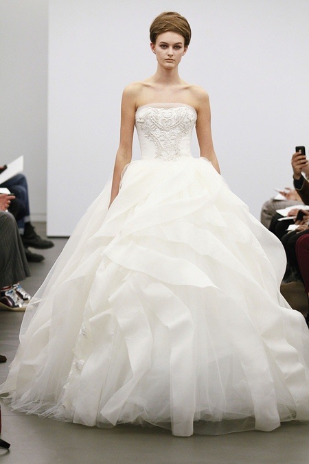Hóa công chúa cổ tích với BST váy cưới Vera Wang - 10 Thúy Hạnh