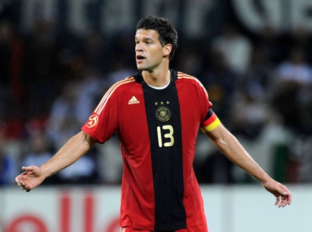 Michael Ballack chính thức treo giày - 1 Ballack đã quyết định giã từ sự nghiệp ở tuổi 36