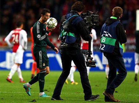 Những khoảnh khắc ấn tượng lượt thứ 2 vòng bảng Champions League - 7 Những khoảnh khắc ấn tượng lượt thứ 2 vòng bảng Champions League