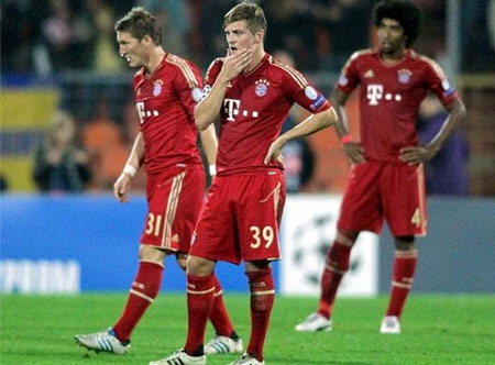 Những khoảnh khắc ấn tượng lượt thứ 2 vòng bảng Champions League - 24 Pha cứu thua xuất sắc của thủ thành kỳ cựu Buffon trong trận đấu giữa Juventus và Shakhtar Donetsk.