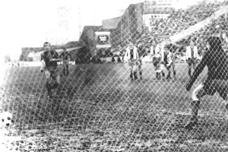 Những cuộc đụng độ Deportivo-Barcelona tại Riazor - 10 21/1/1973: Rexach ghi bàn giúp Barcelona giành chiến thắng tại Riazor.