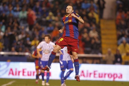 Những cuộc đụng độ Deportivo-Barcelona tại Riazor - 14 Cầu thủ Barcelona gần đây nhất ghi bàn tại Riazor chính là Iniesta.