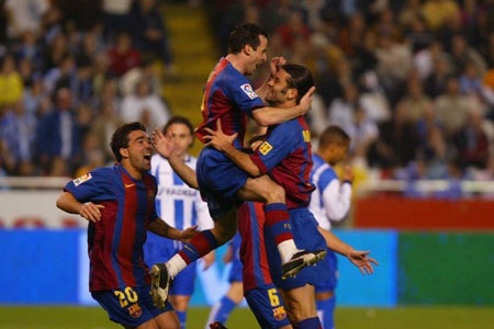 Những cuộc đụng độ Deportivo-Barcelona tại Riazor - 19 Mùa giải 2004/05, Giuly là người ghi bàn thắng duy nhất đem về chiến thắng cho Barcelona.