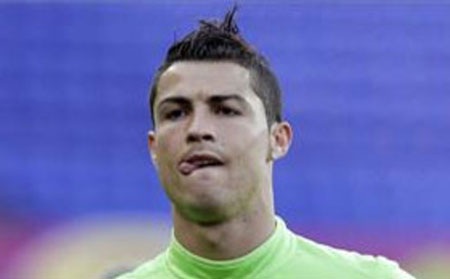 “Bộ sưu tập” kiểu tóc của Cristiano Ronaldo - 5 Ngọc Trung
