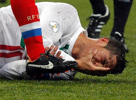 Rực sáng tại Nou Camp nhưng CR7 lại hoàn toàn tắt điện tại Moscow.