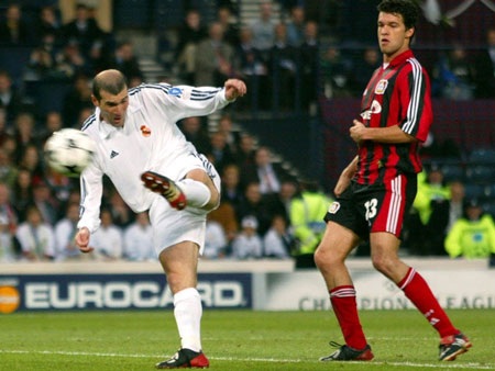 Sự nghiệp của “ông vua về nhì” Michael Ballack - 3 Sự nghiệp của “ông vua về nhì” Michael Ballack
