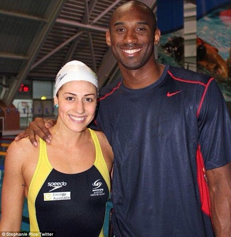 Thực hư những scandal tình ái làng thể thao năm qua - 6 Siêu sao bóng rổ Kobe Bryant và hoa khôi làng bơi lội Úc Stephanie Rice