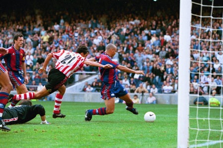 Q - Quini: Đã có 5 cầu thủ từng khoác áo Barcelona giành danh hiệu