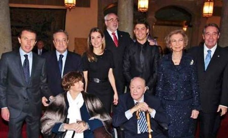 C.Ronaldo vinh dự nhận giải VĐV xuất sắc nhất Iberia-Mỹ La Tinh 2011 - 3 Hải Hà