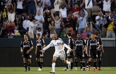 Nhìn lại 5 năm thực hiện “giấc mơ Mỹ” của David Beckham - 3 Nhìn lại 5 năm thực hiện “giấc mơ Mỹ” của David Beckham