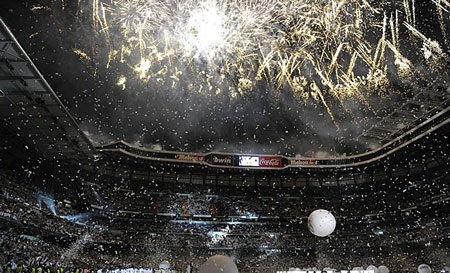 65 năm lịch sử thánh địa Santiago Bernabeu vĩ đại qua ảnh - 5 Toàn cảnh sân Santiago Bernabeu sau khi được nâng cấp để chuẩn bị cho World Cup 1982.
