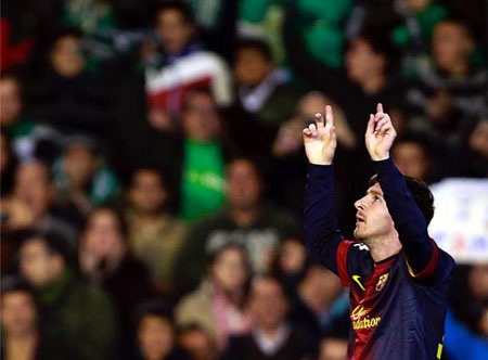 Nhìn lại những khoảnh khắc Messi viết lại lịch sử bóng đá - 1 Nhìn lại những khoảnh khắc Messi viết lại lịch sử bóng đá