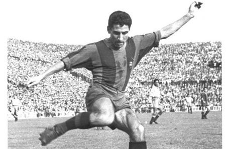 Những cuộc đụng độ Barcelona-Atletico trong quá khứ - 5 Barcelona hủy diệt Atletico Madrid với tỉ số 5-1 vào năm 1942.