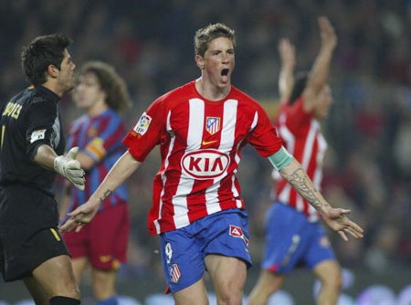 Atletico: Chạm trán Barcelona trong niềm nhớ mang tên…Torres - 1 Torres từng là nỗi khiếp đảm của hàng thủ Barcelona khi còn khoác áo Atletico