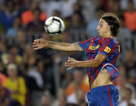La Masia - Tinh hoa của người Catalan - 4 Không ít bản hợp đồng bom tấn bị đào thải khỏi Nou Camp vì La Masia