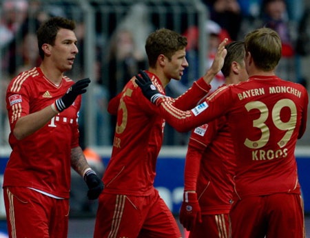 Bayern Munich khởi đầu thuận lợi trong năm mới