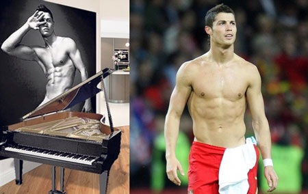 Ronaldo treo ảnh nude của chính mình trong nhà - 1 Ronaldo tự mãn ngắm cơ thể của mình mỗi ngày.