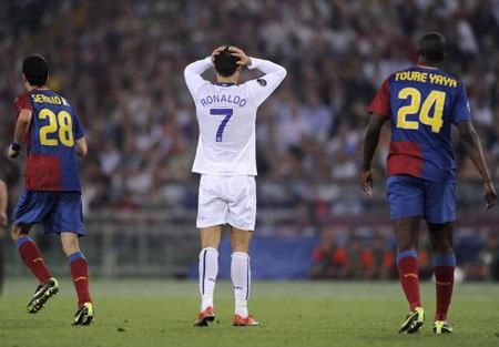 Messi-Ronaldo: Kinh điển trong lòng siêu kinh điển đã sang trang - 1 C.Ronaldo từng bị ám ảnh bởi Barcelona
