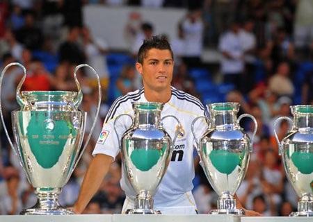 28 khoảnh khắc đáng nhớ cho sinh nhật thứ 28 của C.Ronaldo (P2) - 1 28 khoảnh khắc đáng nhớ cho sinh nhật thứ 28 của C.Ronaldo (P2)