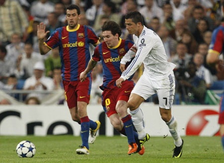 28 khoảnh khắc đáng nhớ cho sinh nhật thứ 28 của C.Ronaldo (P2) - 7 28 khoảnh khắc đáng nhớ cho sinh nhật thứ 28 của C.Ronaldo (P2)
