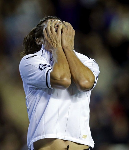 Ibrahimovic bị đuổi, PSG vẫn bảo toàn chiến thắng trước Valencia - 2 Các chân sút của Valencia tỏ ra quá vô duyên