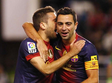 Xavi và Alba trở lại, Barca sẵn sàng quyết chiến PSG - 1 Xavi và Alba đã sẵn sàng cho chuyến đi tới Paris