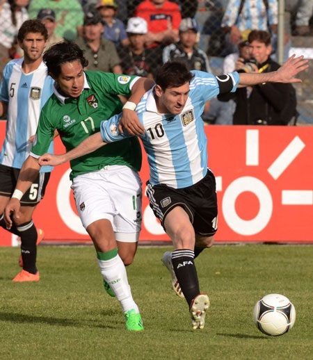 Argentina hòa chật vật Bolivia tại “hiểm địa” La Paz - 1 Messi và các đồng đội tiếp tục có một trận đấu chật vật trên sân La Paz