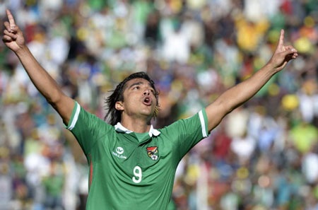 Argentina hòa chật vật Bolivia tại “hiểm địa” La Paz - 2 Marcelo Martins mở tỉ số cho đội chủ nhà Bolivia