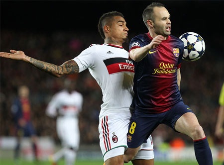 Đối với Lionel Messi, dường như không điều gì là anh không thể làm được với trái bóng trong chân.