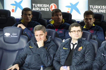 Các culé thể hiện sự phẩn nộ trên sân Nou Camp