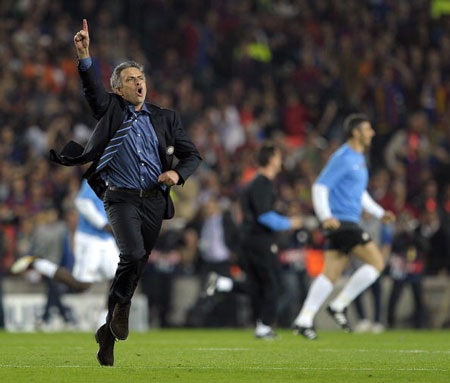 Đánh bại PSG, Barcelona lập kỳ tích tại Champions League - 3 Mourinho cùng Inter Milan khiến Nou Camp nín lặng bằng